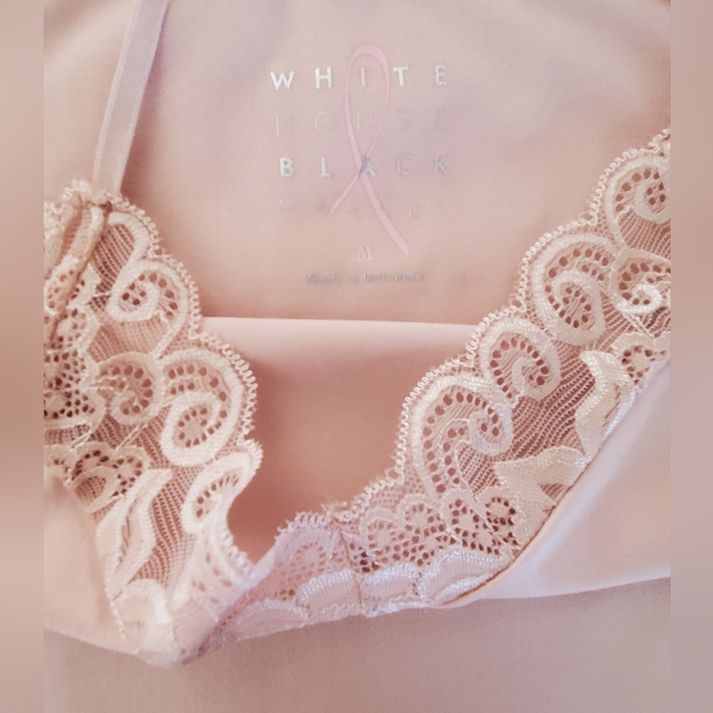 White House Black Market Soft Blush Long Wide Lace Spaghetti Strap Cami Size M - Picture 2 of 6